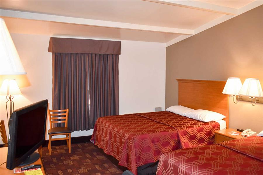 Non Smoking Two Queen Bed at MHO Hotel Bordentown